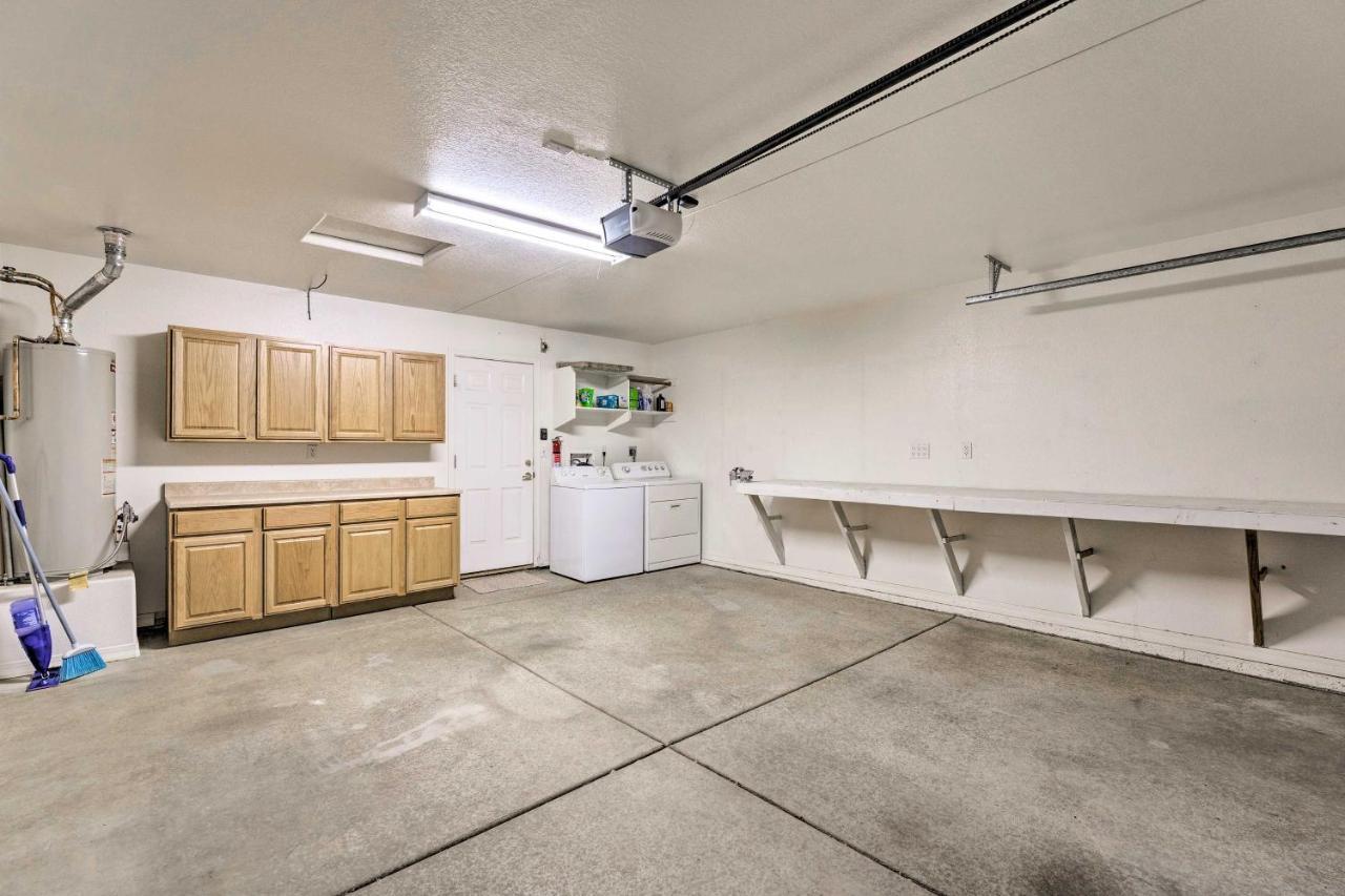 Kid-Friendly Kingman Home Near Parks And Dining المظهر الخارجي الصورة